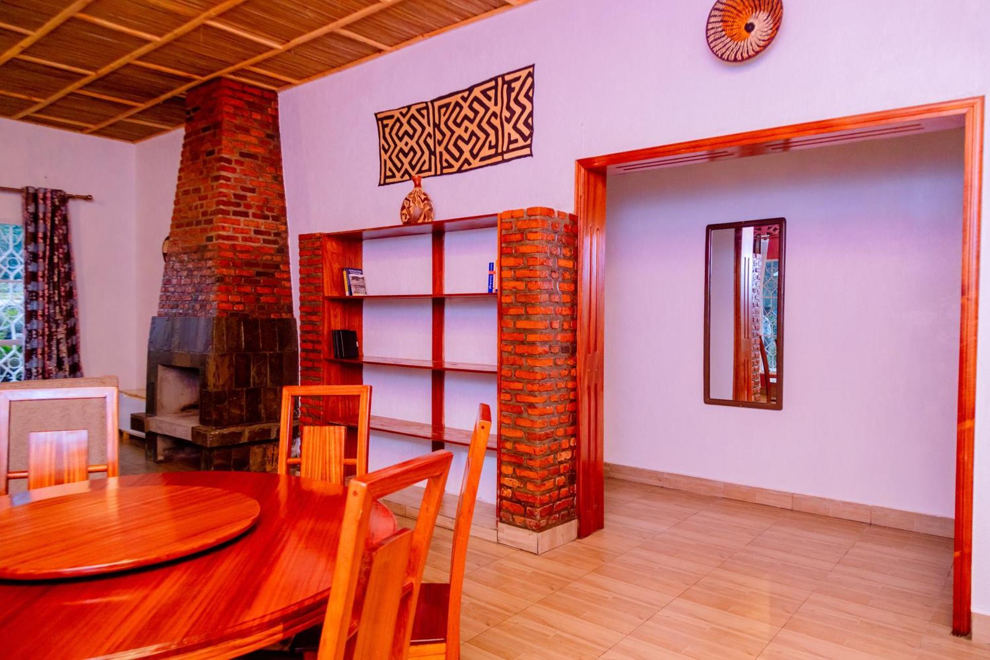 روهينجيري Isange Paradise Resort المظهر الخارجي الصورة